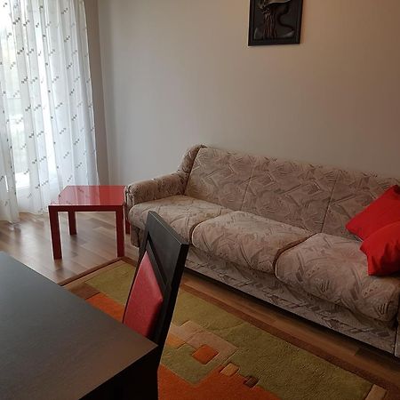 Samodzielny Apartament 2Pokojowy Apartment Kolobrzeg Exterior photo